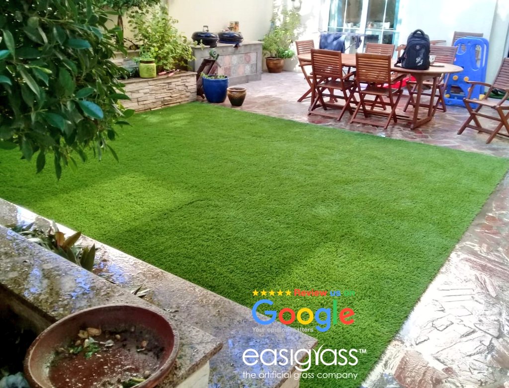 Easigrass UAE tweet media