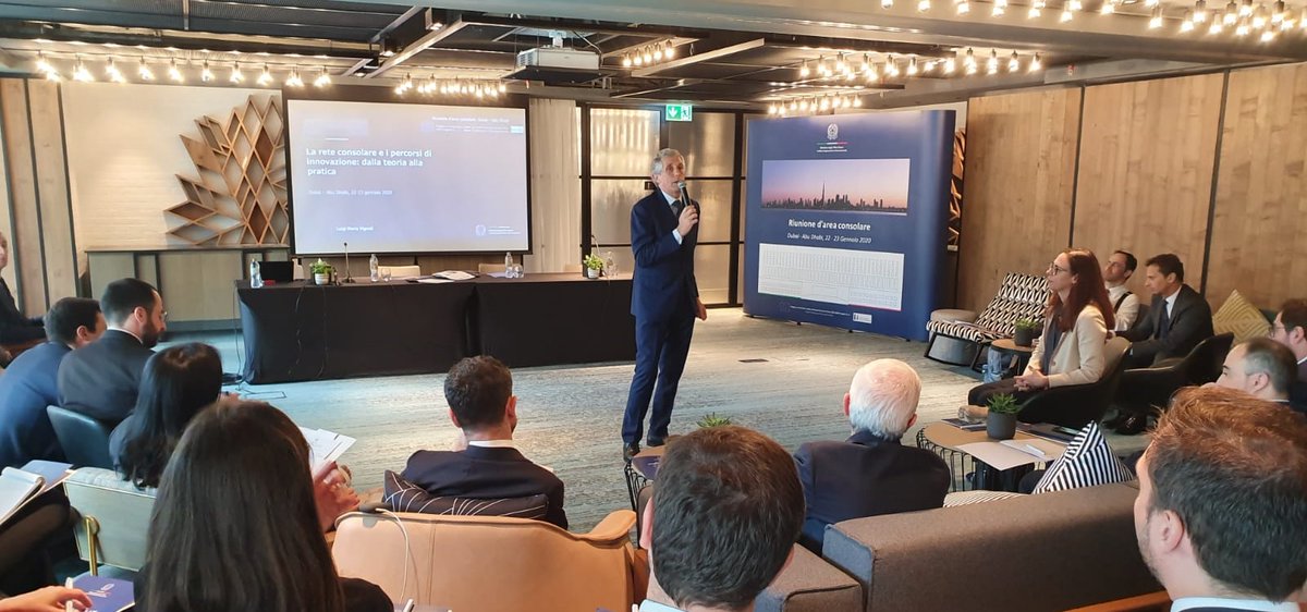 ItalyMFA's tweet photo. #ConfConsoli | 🇮🇹🗣️Il Direttore Generale Italiani all'Estero @LuigiVignali: "assistenza consolare, visti e servizi digitali: su questi e altri temi ci confrontiamo oggi a Dubai con i Consoli dell'area, per una Farnesina sempre più vicina a cittadini e imprese" ✍️📈📲 https://t.co/q1tRZWskdX