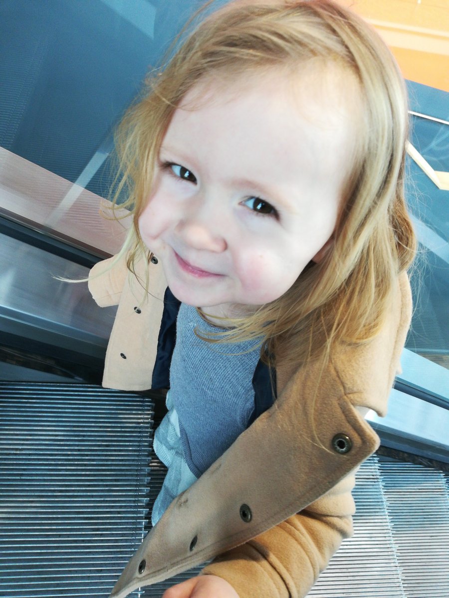 jauntytravelmum's tweet photo. Why does my daughter love going up escalators so much. Easily pleased, ha ha. #escalatorfun #kids https://t.co/UUYLu8FWP0