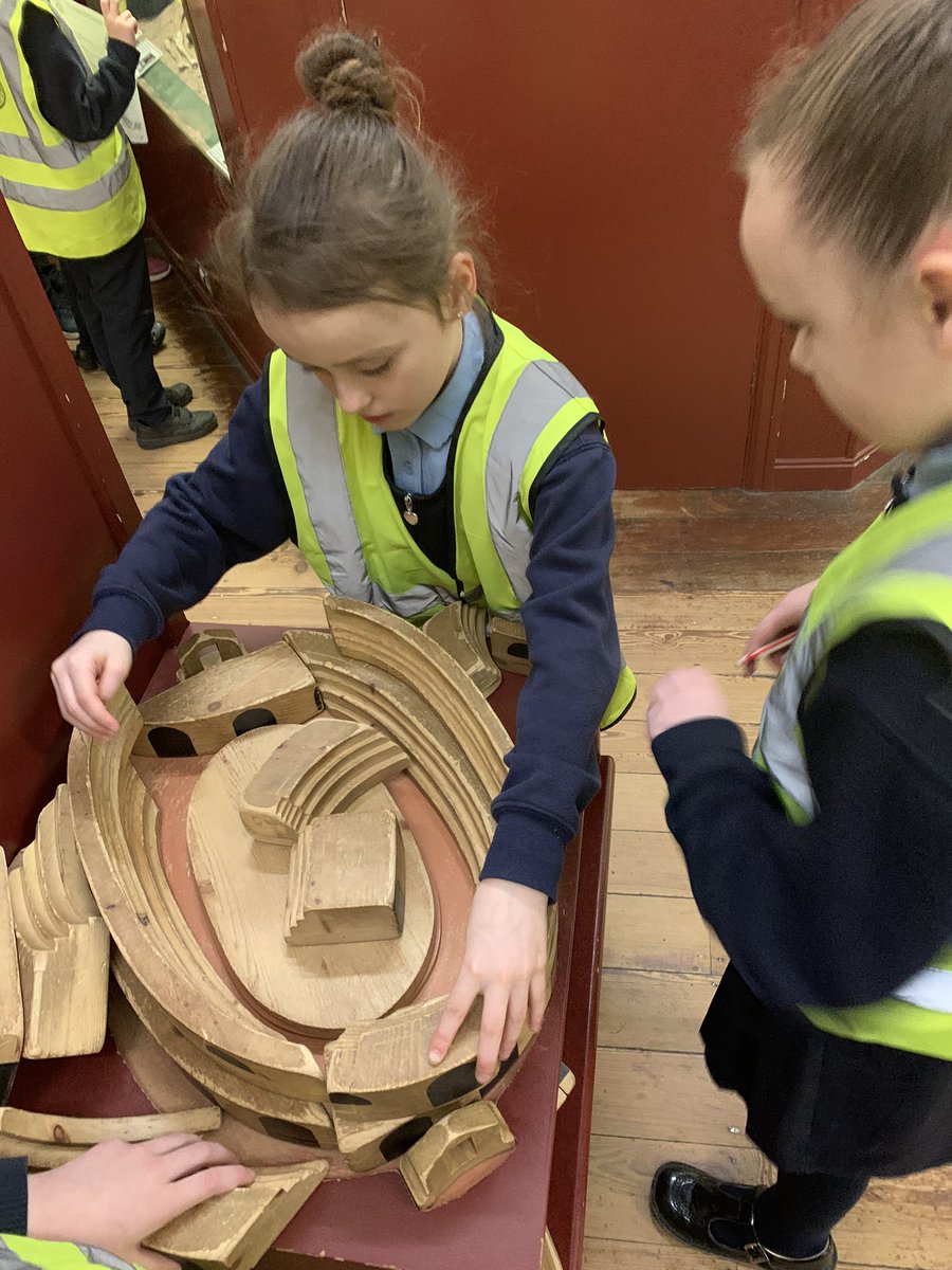 StBernardsep's tweet image. There is lots of building going on @cwacmuseums We have a successful arch built and currently an amphitheater is under construction #stbHistory #Romanstudy