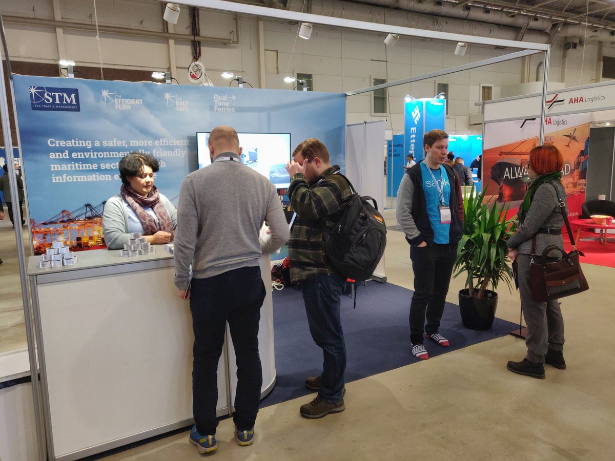 sub_samk's tweet image. Busy times at the #efficientflow booth at #turunmessukeskus! We are halfway through day one of #navigate and we are enjoying it! Many people stopped by asking how this #centralbaltic project will improve the maritime sector - and the environment #mysamk #subsamk @STM_monalisa