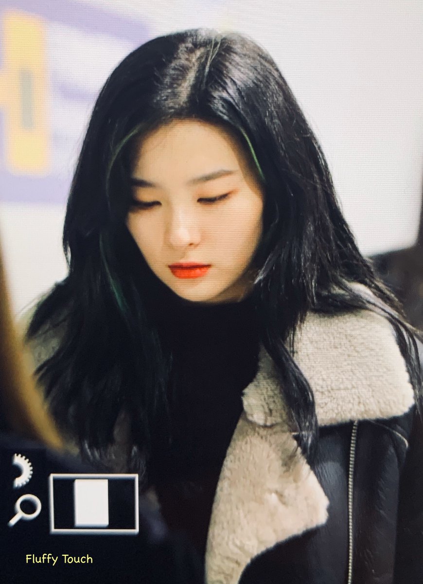 fluffytouch0210's tweet photo. 20200122 KIX

#레드벨벳 #RedVelvet #슬기 #Seulgi https://t.co/Diokbbr5pA