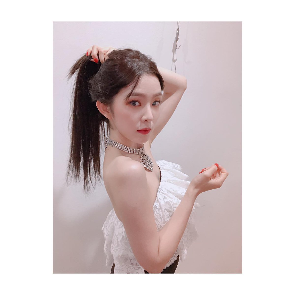 renestgrm's tweet photo. 200122 Irenestagram #RedVelvet #레드벨벳 #Irene #아이린 #RVF  (6P)

🖤🤩🤍

https://t.co/2WjwR6VxO8 https://t.co/QIlqhax6Cv