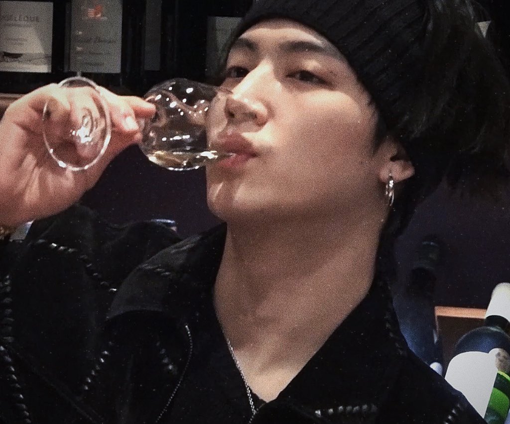 재범 사진 다 올리는 계정 tweet media