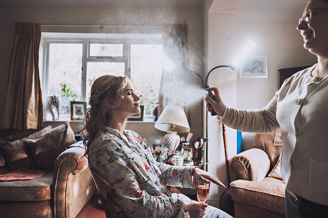 bobinbritain's tweet photo. Sometimes I go all misty-eyed! #bridalprep #wedding #weddingideas #weddingplanning #hampshirebride #weddingphotographer #weddingdetails #weddinginspiration #reportageweddingphotography #hampshireweddingphotographer #tithebarn #tithebarnwedding #quintessentiallyHampshire https://t.co/JssgARBKo6