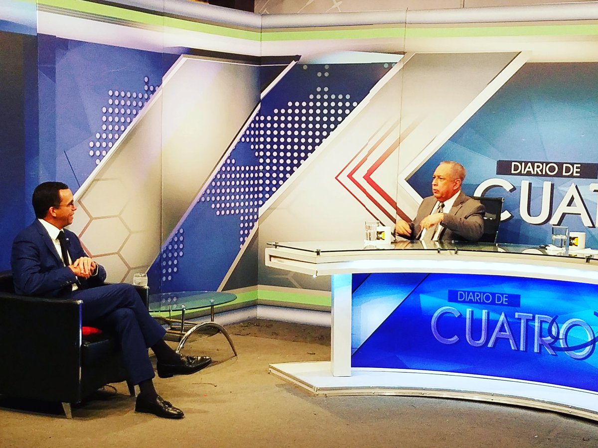 *ACOMPAÑANDO A NUESTRO AMIGO ANDRÉS NAVARRO*

¡AHORA! El miembro del Comité Político del PLD y director operativo de la Campaña de Gonzalo Castillo, Andrés Navarro, estará mañana miércoles en el programa “DIARIO DE 4”,  por RNN, Canal 27.