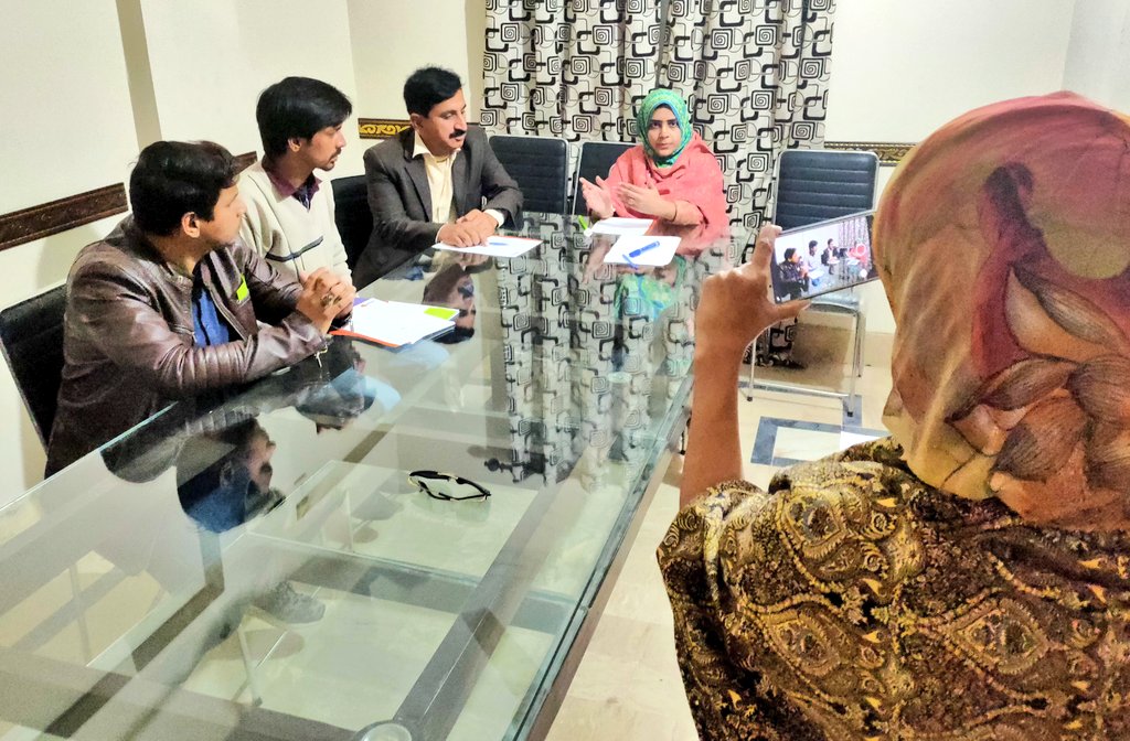 GnmIonline's tweet photo. Participants present their digital stories produced during the workshop on gender-based violence.
@usconsulatekhi #GNMI #GBV #DigitalInterviewing #journaliststraining #Hyderabadpressclub https://t.co/YNcnPcE97o