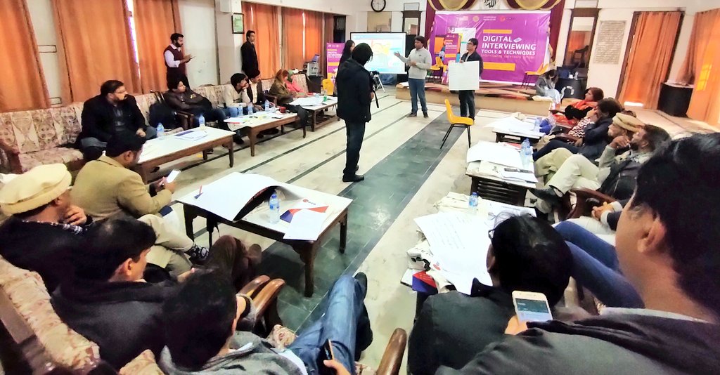 GnmIonline's tweet photo. Participants present their digital stories produced during the workshop on gender-based violence.
@usconsulatekhi #GNMI #GBV #DigitalInterviewing #journaliststraining #Hyderabadpressclub https://t.co/YNcnPcE97o