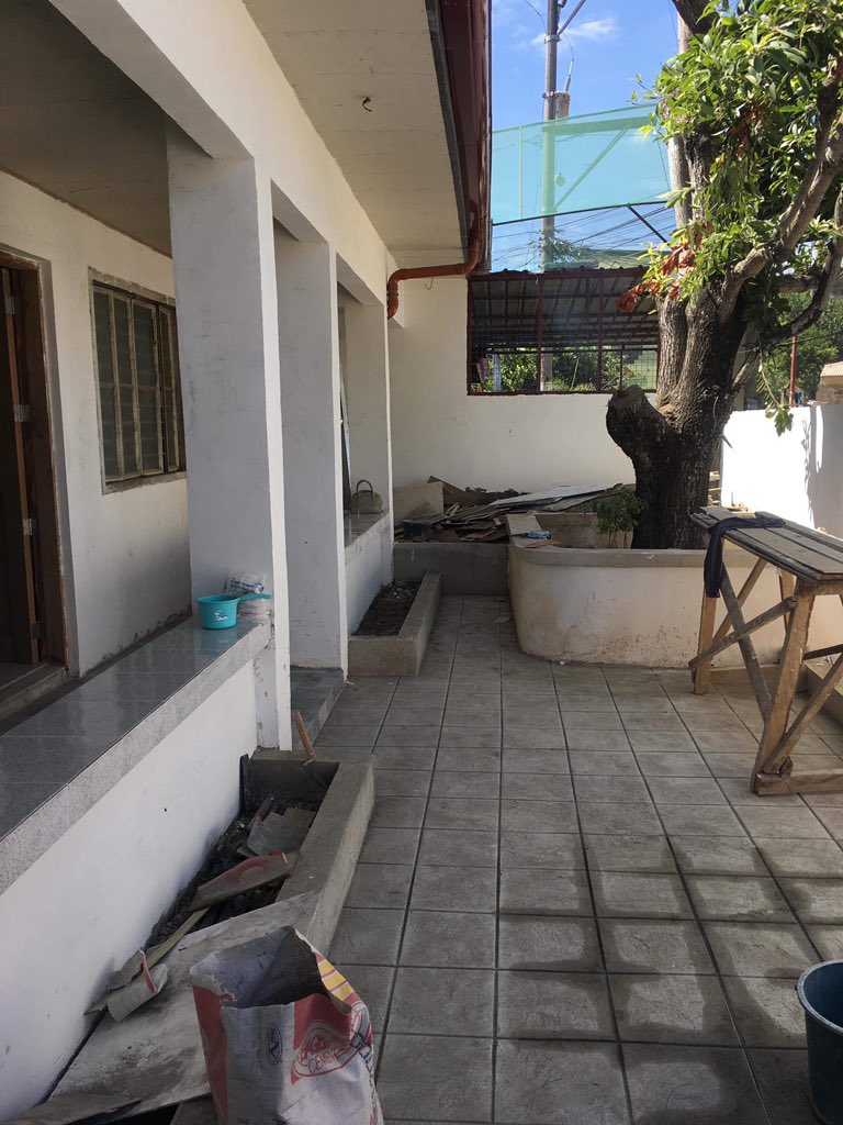 kuya_KD's tweet photo. Malapit nang matapos ang pagrenovate ng bahay namin. #ubospera https://t.co/l23QJ4kb2Q