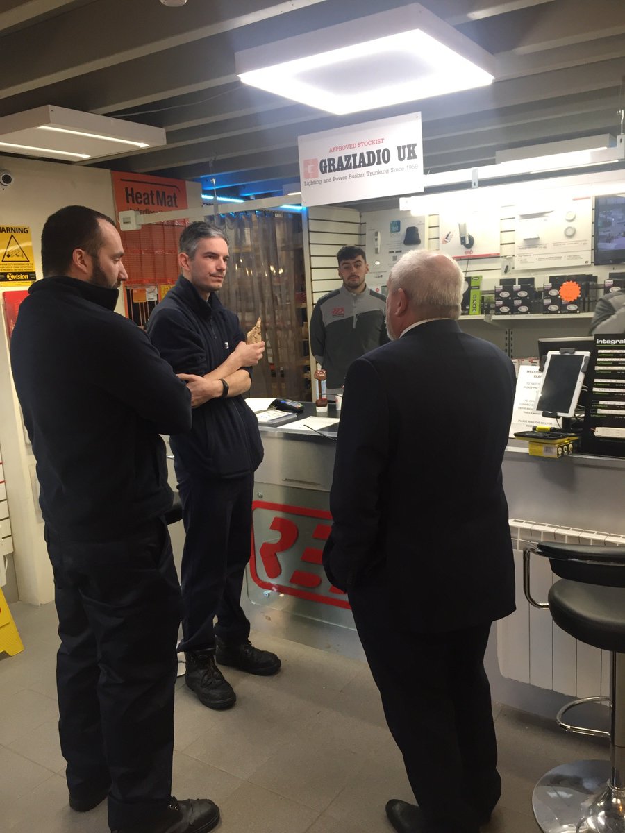 Reward_Elec's tweet image. Just a couple of pictures from our very successful breakfast morning yesterday with the guys from @GreenBrookElec showcasing their fantastic PowerBreaker range amongst other things. Remember @Reward_Elec are your #number1 PowerBreaker stockists in #Coventry and #Warwickshire
