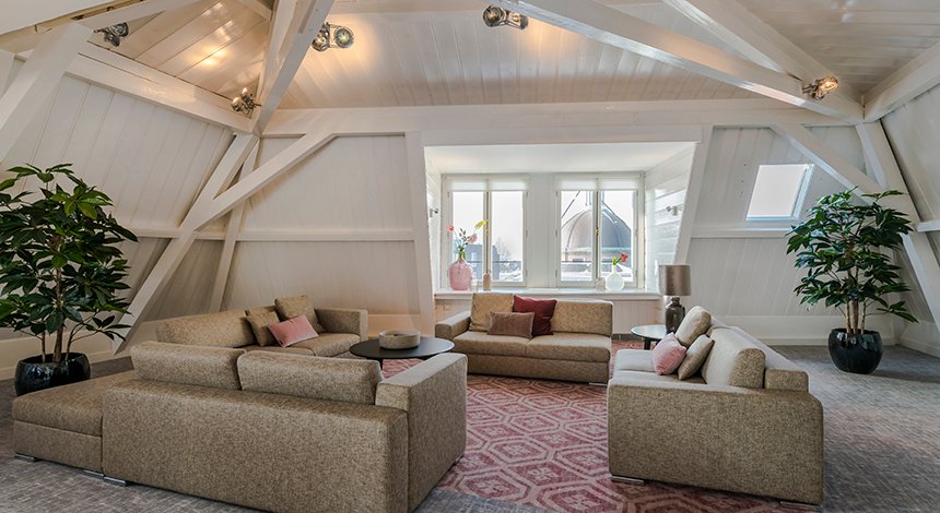 PrioTicket is growing!

We have taken up more space on the fifth floor of our central Amsterdam headquarters. It is a great time to join PrioTicket, with more room to welcome new employees.

Take a look at our open positions: prioticket.com/careers