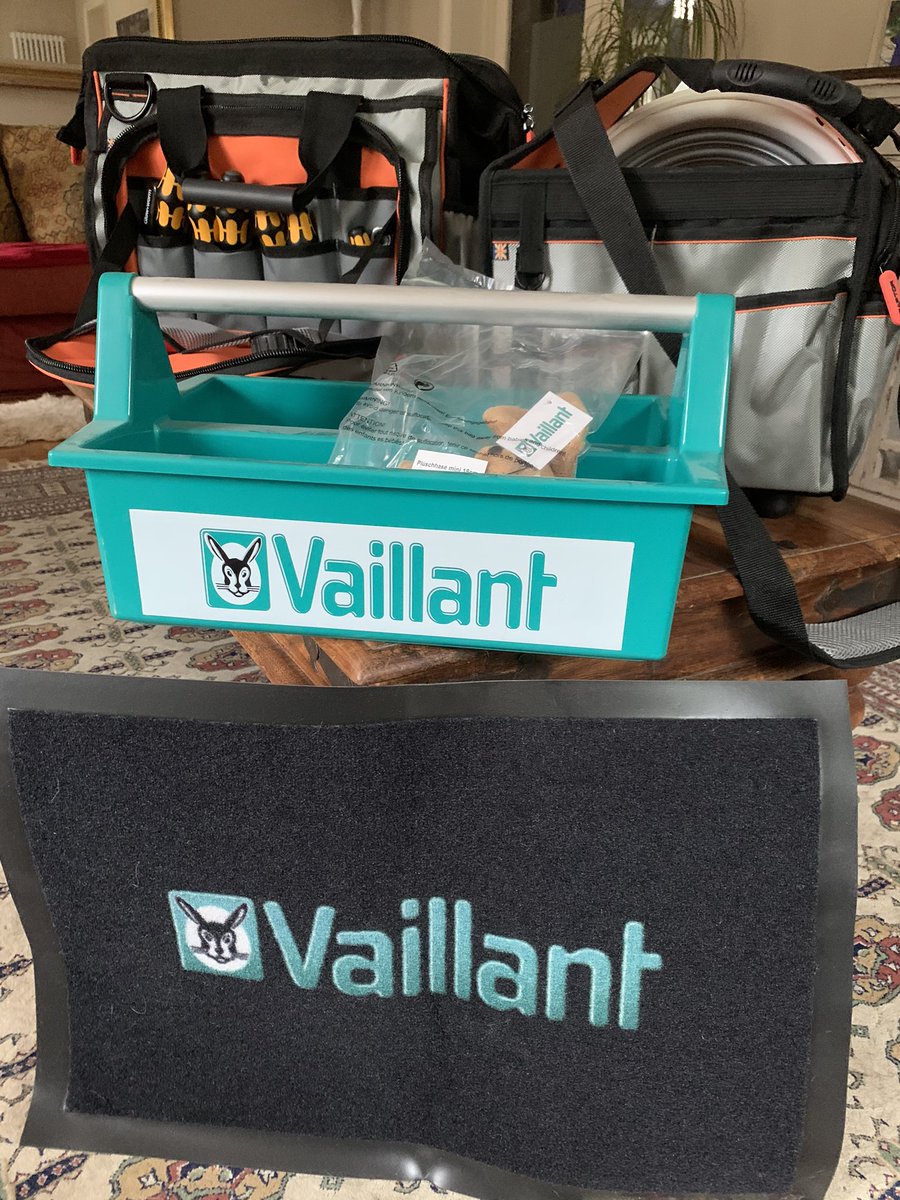 Feels like Christmas as every day another piece of kit arrives to make up my new tool bags 👷🏻‍♀️👷🏻‍♀️👷🏻‍♀️👷🏻‍♀️🔦🔧🔨⚒ any free donations gladly accepted to help a girl out 😂<a href="/Gas_Safety_Shop/">Gas Safety Shop</a> <a href="/ReginProducts/">Regin Products Ltd</a> <a href="/weratoolsuk/">Wera Tools UK</a> <a href="/SBrownPlumbcity/">Simon Brown</a>  <a href="/Joevaillant1/">Joe @ vaillant 🐰</a> @barryurch_GW 😁😁😘@dbb4ju