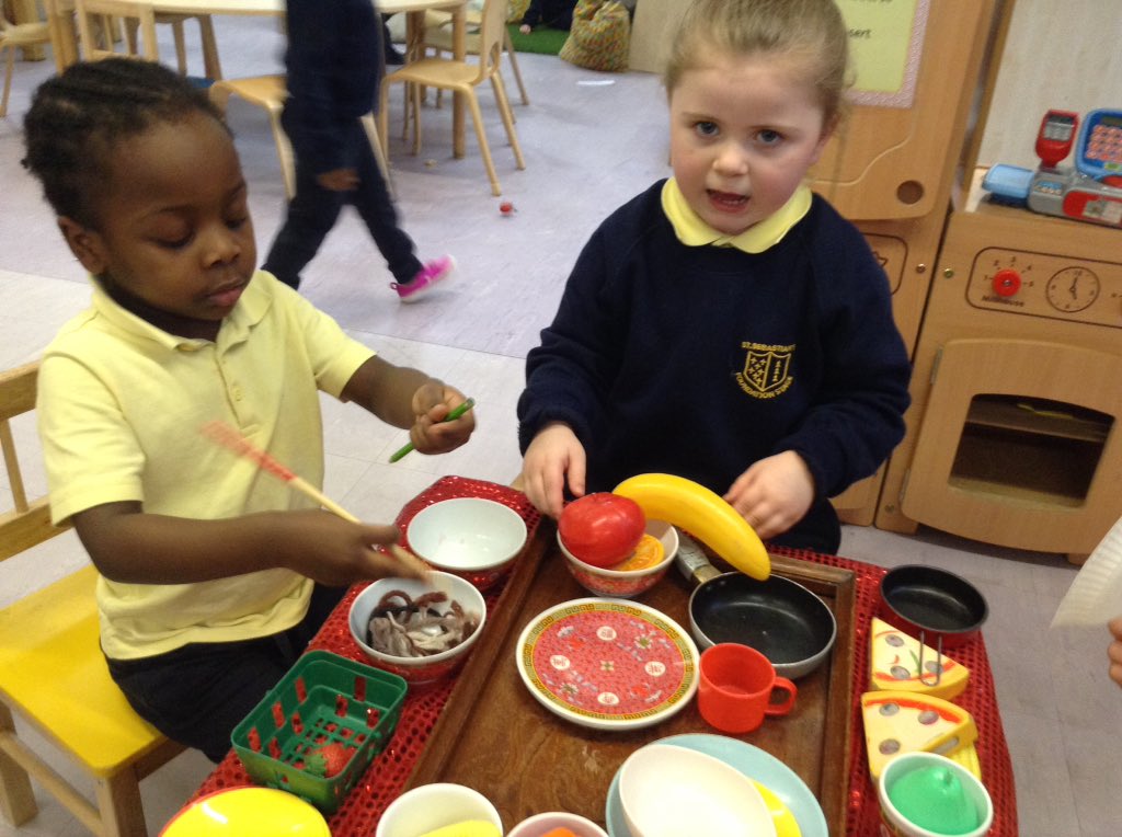 StSebastiansPri's tweet image. We have been learning about Chinese New Year in Foundation. We enjoyed tasting Chinese food, making dragons, filling envelopes and playing in our Chinese restaurant! #Foundation1 #Foundation2