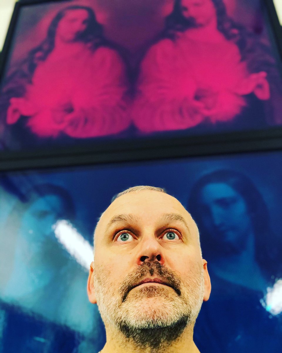 adrianpgibson's tweet photo. Jesus Loves You #art at #theyardsale at #joeandco by #tomato #shopping #soho 💗💙 #selfie https://t.co/Q21FPbslkF