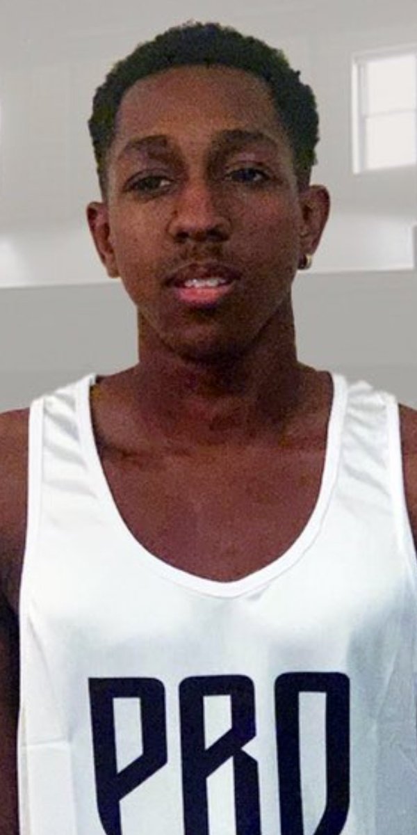 LockDigga360's tweet image. Howard High School Sr. GUARD COLLIN TARVER @collin_tarver HIT 30pts, 5ast. THE Sr. GUARD IS TUFF IN EVERY ASPECT OF THE GAME.
GRIND AND SHINE
BORN TO PLAY