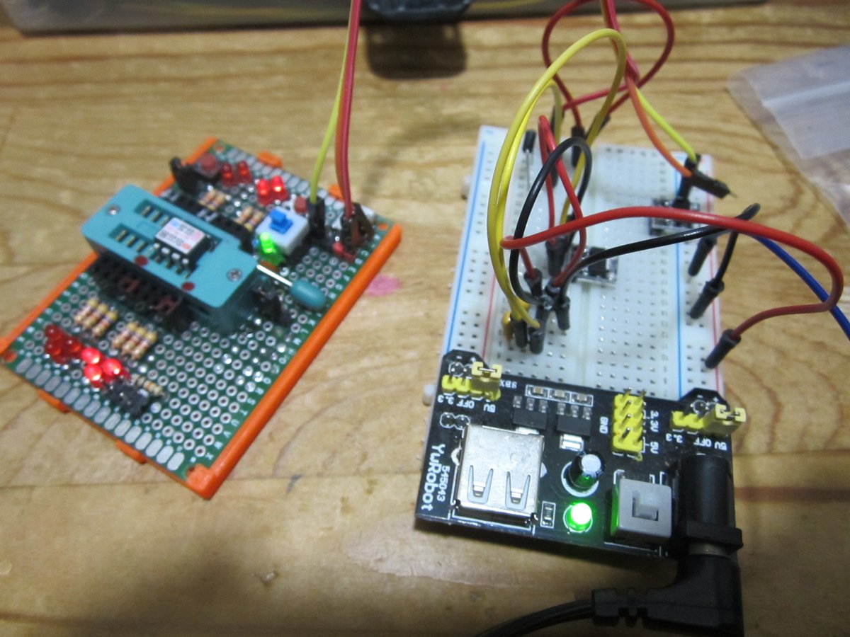 saiki0011's tweet image. ゆるふわ #電子工作
#Arduino_nano 互換を2つヒューズを焼いた
#ATTiny13 or 85 書込&テストベースへの
#AMS1117-3.3vレギュレーター取付けリベンジ
ブレッドボードでAMS1117回路を組んで
出力側の抵抗値を測定、ほぼ0Ω
これではショートするはずです😅
#自作Arduino #ATTiny85 #Arduino