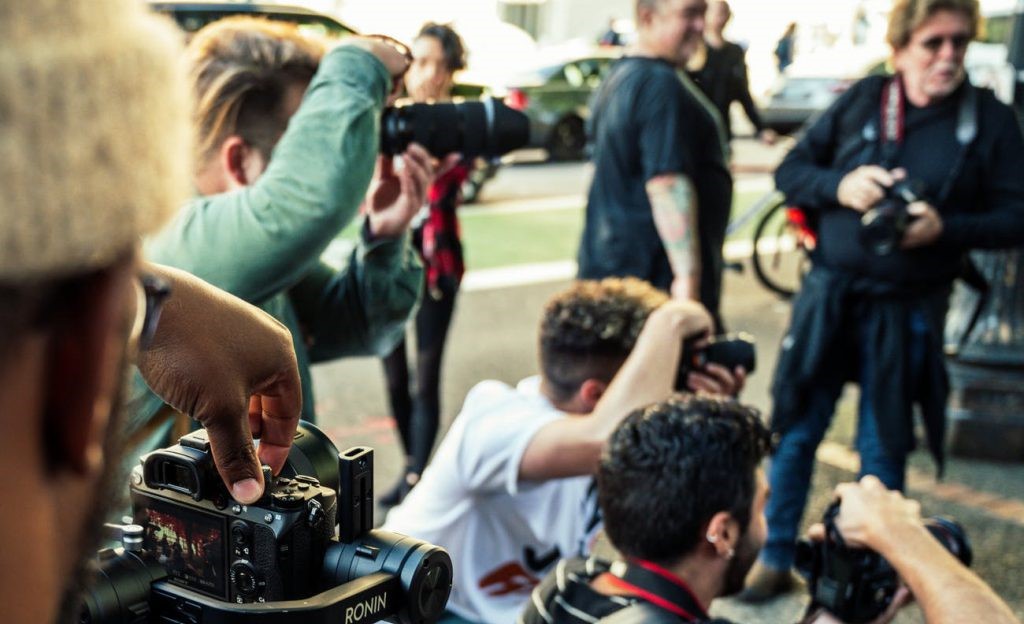 🗣️  ¡Hoy es del #DiadelPeriodista! 

Lo celebramos recuperando este artículo con reflexiones sobre el presente y el futuro del #periodismo por <a href="/anaisbernal/">Ana Bernal-Triviño</a>, <a href="/CandelaOlle/">Candela Ollé Castellà</a>, @anna_clua, <a href="/dsancha/">David Sancha</a> 👉 bit.ly/3aumYJf