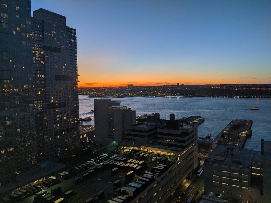 Sunsets will never look the same again. #GothamWest
(📸: @therealavolpe)