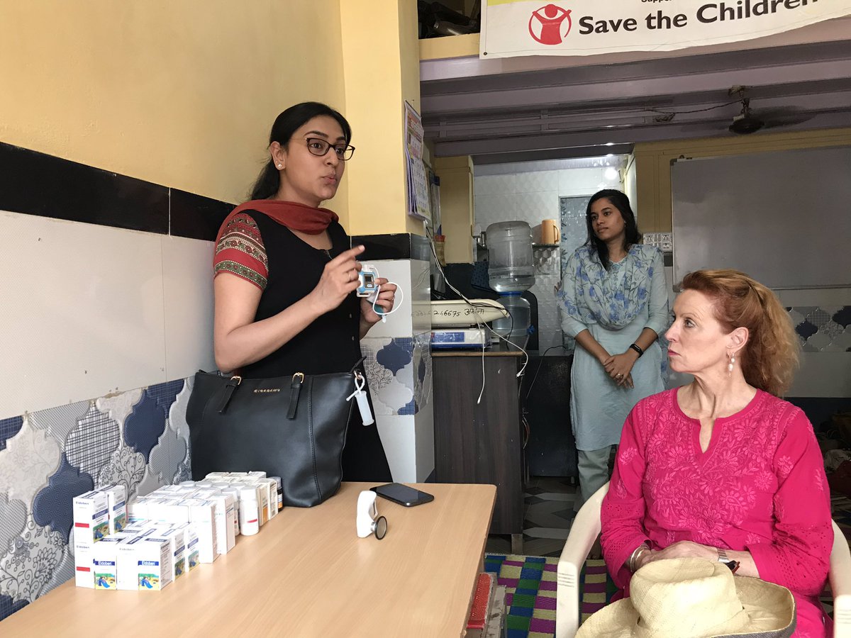 Ednadsouza2's tweet photo. Thank you @apnalayaindia @feebris for hosting @UKinMumbai and showcasing the great work you are doing in screening the children of Shivaji nagar for illnesses like pneumonia #collaborationisgreat #healthcareisgreat @CrispinSimon https://t.co/Ygg3cX8vyL