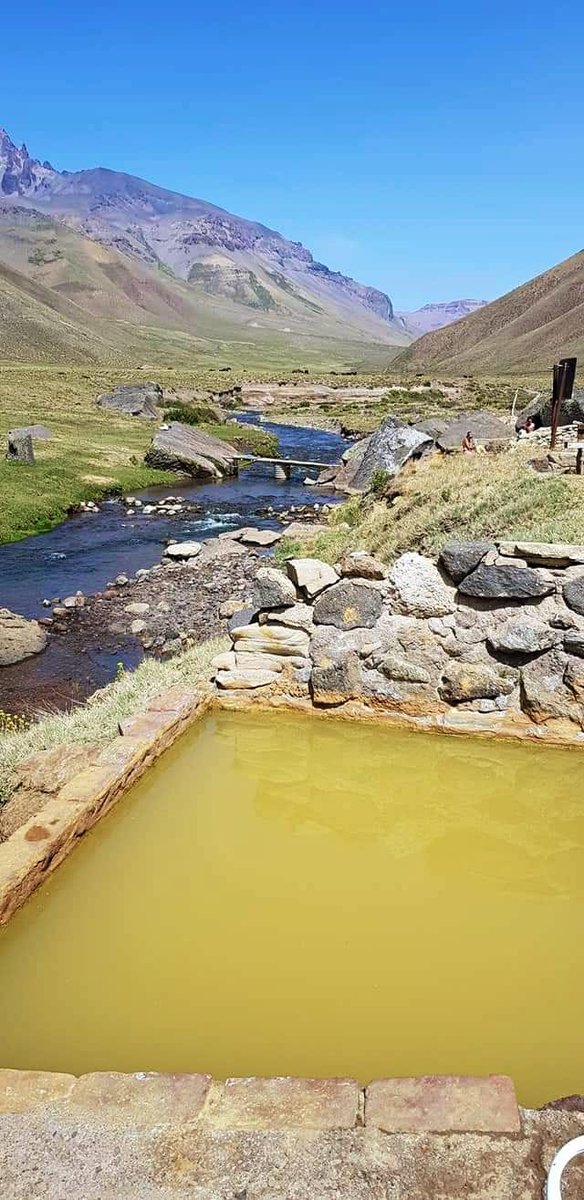 casademgueensr's tweet photo. Termas de Cajon Grande .😍

#naturales100% #malargüe #gastronomia 
#alojamiento #actividades https://t.co/v5PhOEXkhA