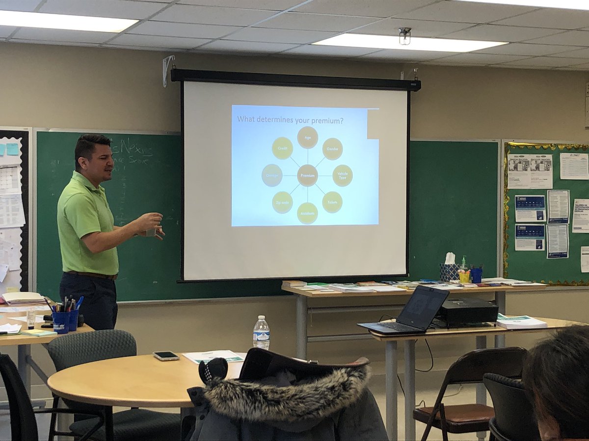 Parent University teaching Network 1 parents about financial foundations of personal finance. @CPSParentU