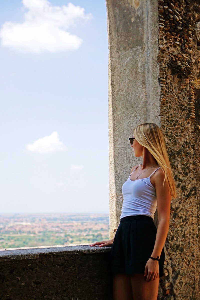 When your summer’s lookin so bright you gotta wear sunnies 🕶

#Italy #Italytravel #studyabroad #summerabroad #summer2020 #selectstudyabroad #selectflorence #👓