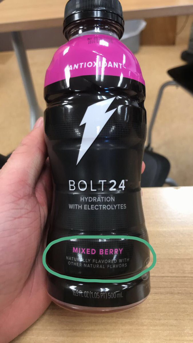 hgibbs34's tweet photo. When you’re trying to cram those last few sentences into your final paper. @Gatorade https://t.co/6nLBX0bAHB