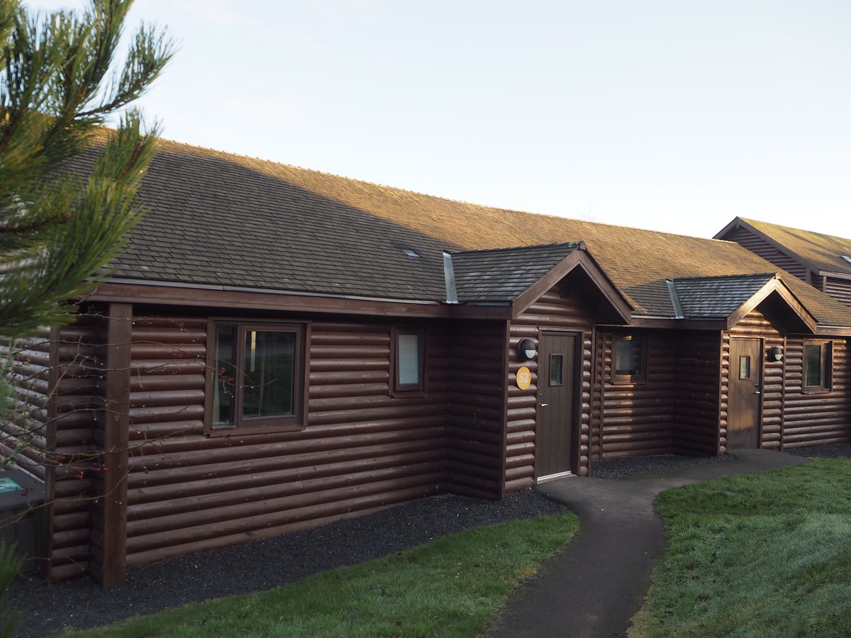 melandjake99's tweet photo. #Ad #hosted This lodge in @BluestoneWales is really spacious yet warm and cosy #bluestoneblogger I don’t know how they do it ! https://t.co/48xxdhUAtC