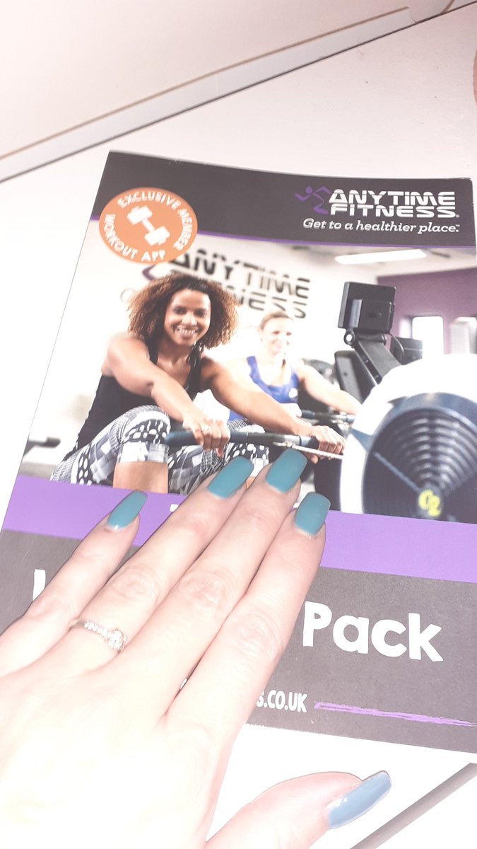 LaurahemhcS's tweet photo. Leading by example promoting improvement of personal wellbeing  - new gym, new health goals.
#WellnessWednesday #Wellbeing #improvement #personalgoals #mindwellness #goals #inspired https://t.co/QPQHUXVdFW