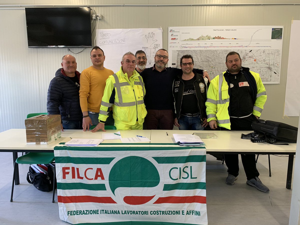 LiguriaCisl's tweet photo. Genova elezioni #RSA i #lavoratori #Pavimental nei #cantieri #terzovalico dei #giovi tratta #liguria hanno scelto i nostri soci ROBERTINO ABRUZZESE e NICOLA PATERNUOSTO  a loro va un augurio di buon #lavoro @FilcaCisl @ottavio05 @BarbaraCerutti @CislLiguria @ATafaria https://t.co/wZKeGSHoiZ