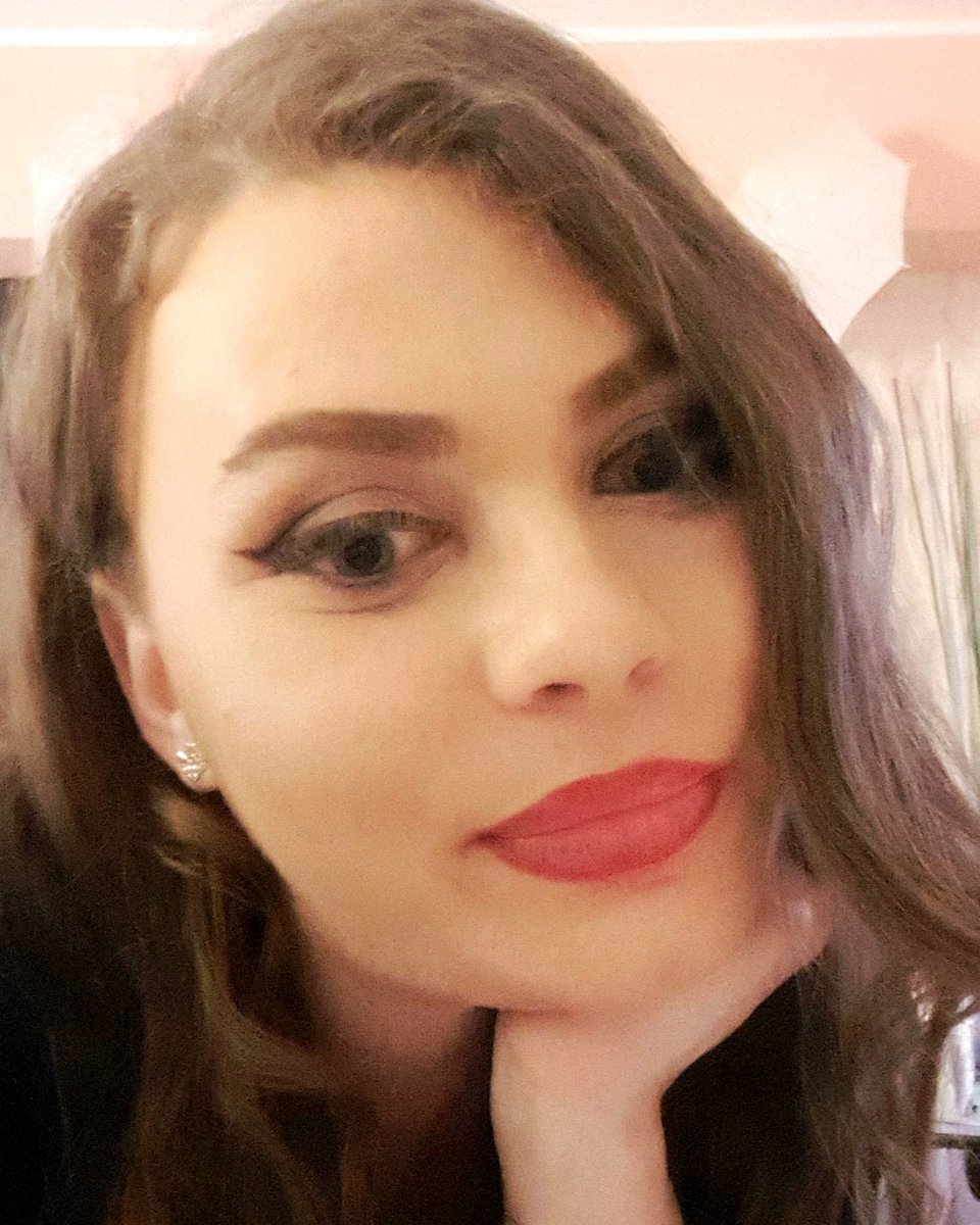 mashaaclark's tweet photo. Don't tell me that the limit is the sky when there are trace of footsteps on the Moon! 
#Ambition 
#WednesdayMotivation 
#model
#beauty
@GirlsfromS20 
@LiveJasmin https://t.co/e44YLEuxw6