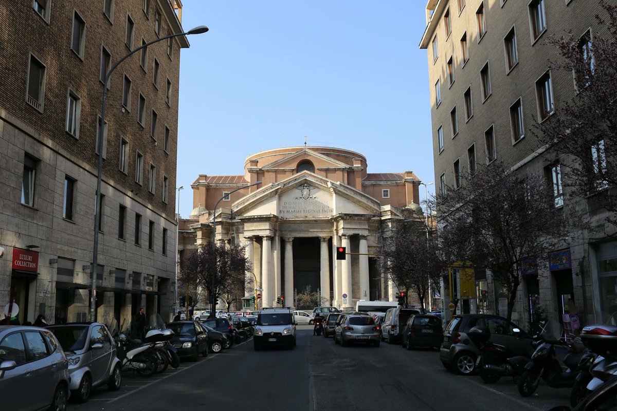 This is the Basilica del Sacro Cuore Immacolato di Maria, Parioli, Rome, by Armando Brasini, 1923-51, which shows that coming together of monumental ruination with baroque urban form very well...