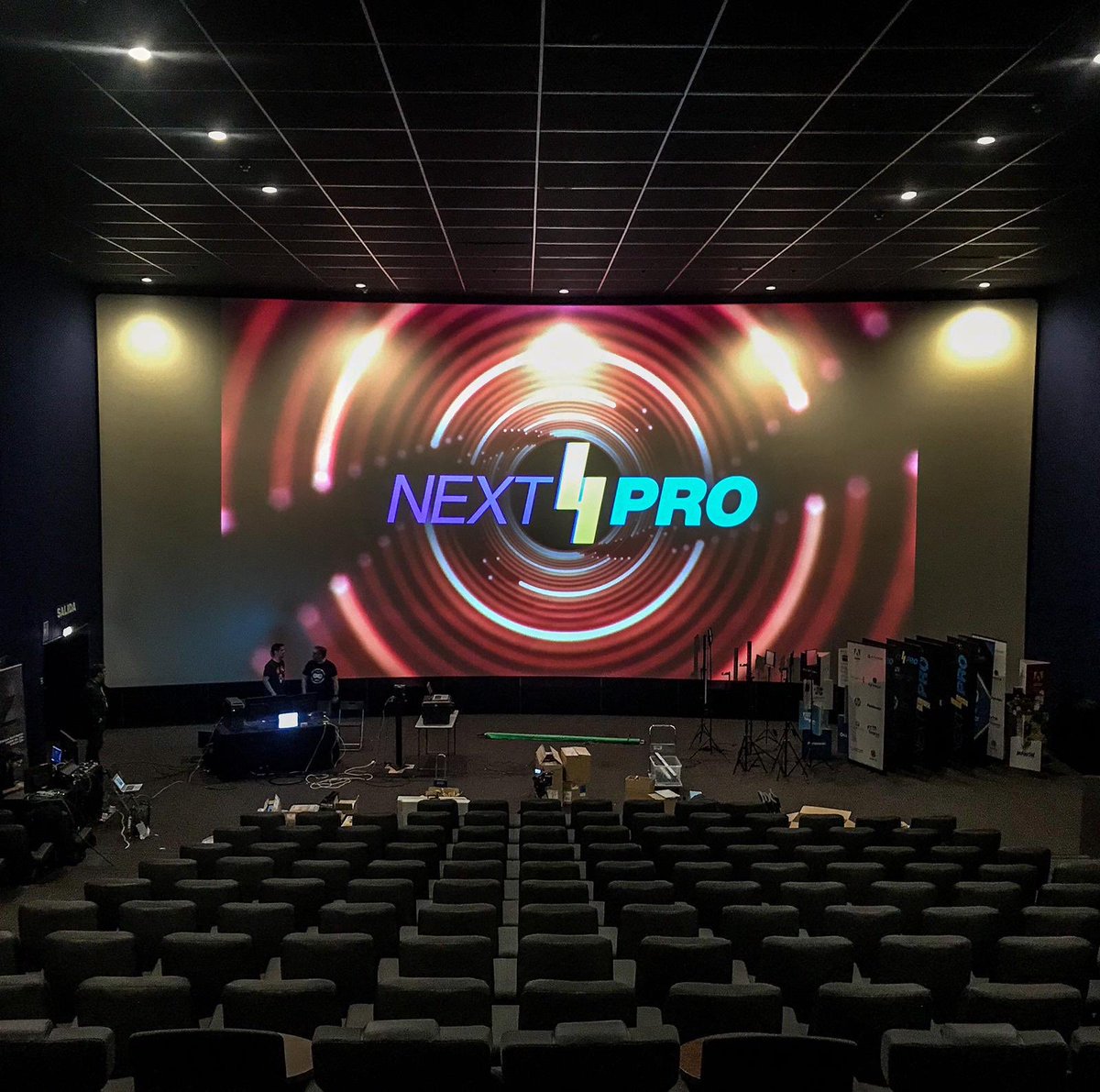 TangramNext's tweet photo. !!Últimas plazas!!!
Ya estamos listos para el evento #Next4Pro y tú?
Estás a tiempo de sacar tu entrada y asistir al evento donde se hablará de: #UnrealEngine #3D #vfx #creativity #robotics #ar #fxphd #cfx #motioncapture #rigging #creatividad #AR #VR https://t.co/wuZlDMrwrY