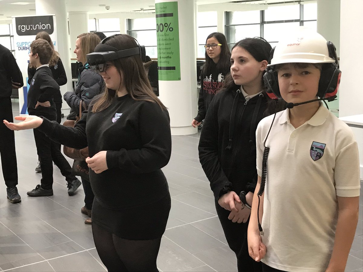 librarykemnayac's tweet photo. V Inspirational day for our 17 @KemnayAcademy pupils @RobertGordonUni exploring #STEM careers and energy industry. V impressed with their active participation and great questions! #skillsforwork #inspiration #creativity #thinkingaboutfuture #heroesoftomorrow @Equinor_UK https://t.co/AtIzmjq98P