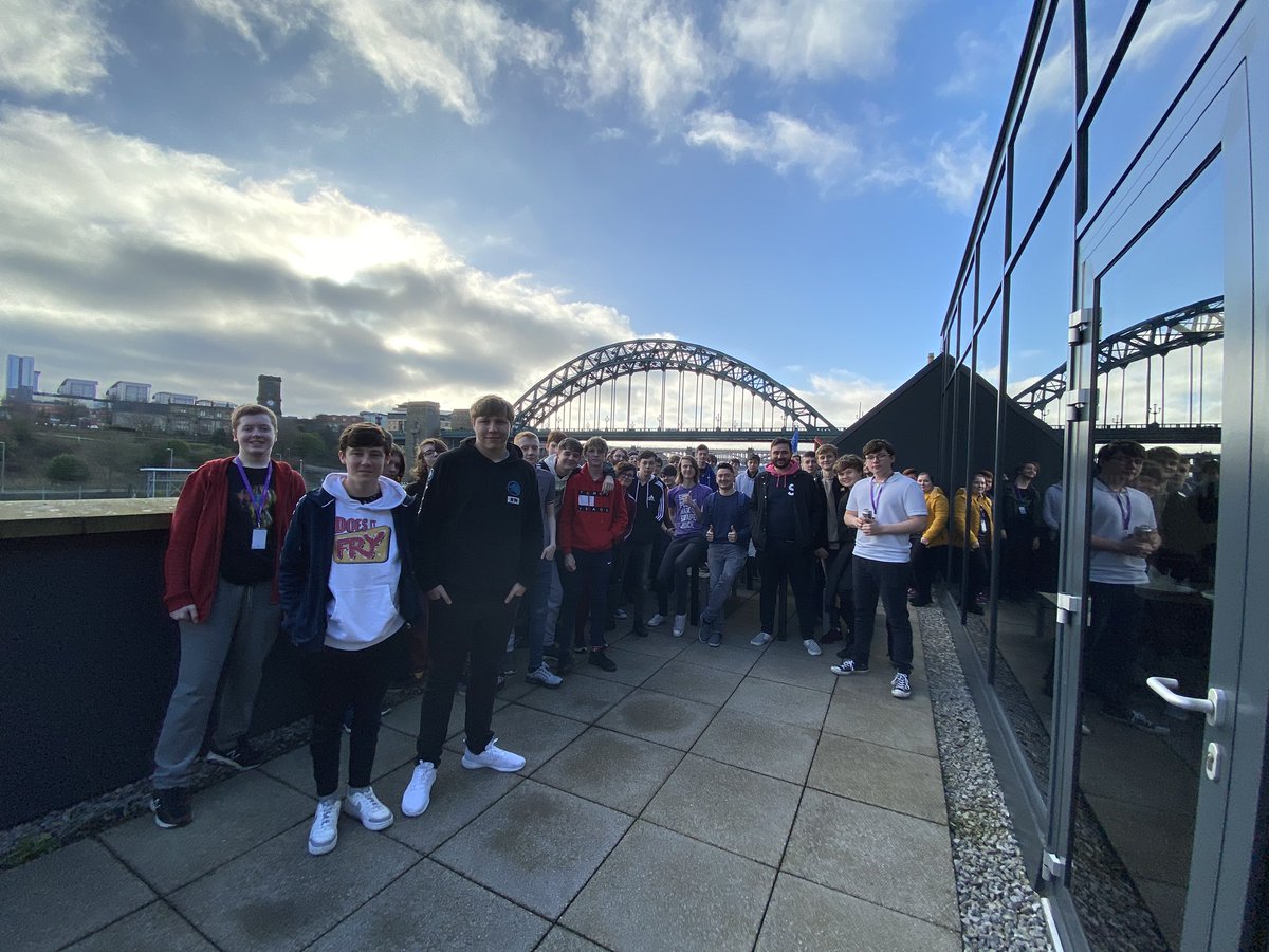 EPNE_Games's tweet photo. Amazing @ZeroLight studio tour for our @sunderlandcol @ngenacademy students! Amazing demos from their wonderfully talented staff, opening the their minds to how games skills are used elsewhere in the epic #NorthEast #tech sector ! #BeNextGen https://t.co/PfRxKfYmyg