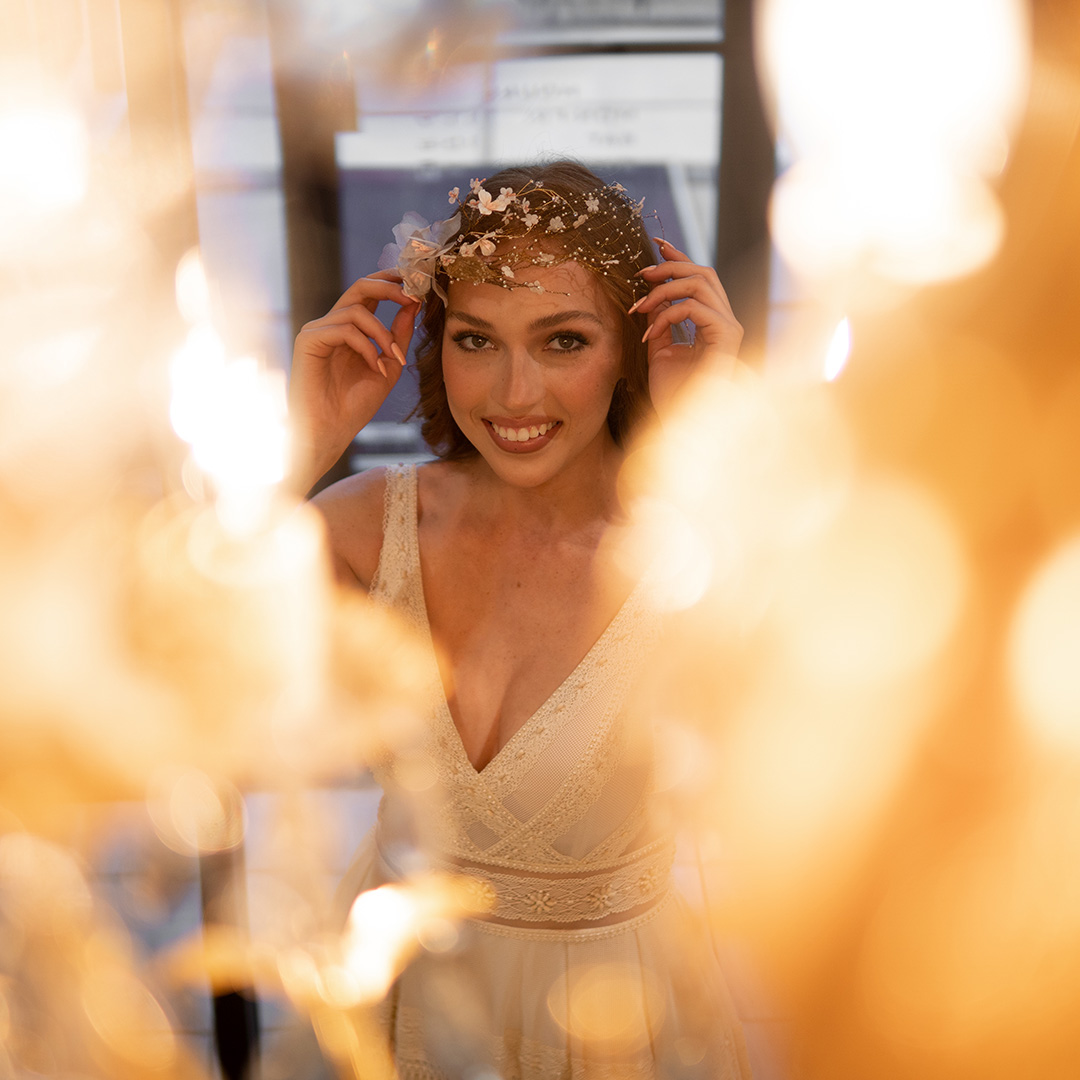 DimitraDesigns's tweet photo. She leaves a little sparkle wherever she goes✨✨👑
 #DimitraDesigns #weddingdresses #bridetobe #wedding2020 #bride #weddingdress #dreamdress #bride2020 #weddingwednesday #weddingdresswednesday https://t.co/Utr8yaekb7