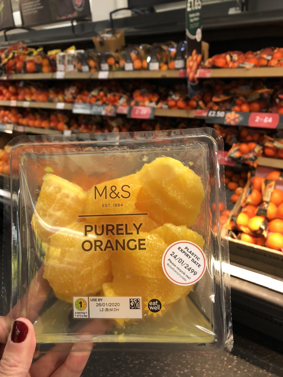 PlasticExpiry's tweet photo. Why does this even exist? Right by the other oranges @marksandspencer #Do1Thing #pointlessplastic #plasticexpirydate https://t.co/CYTgJpndkt