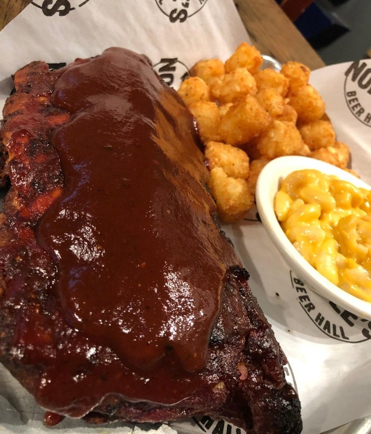 Bring on the RIBS🔥 Come down and enjoy our LUNCH SPECIALS 11am-6pm Monday-Friday!
.
.
.
#NoblesKitchenAndBeerHall #NoblesKitchen #NashvilleBBQ #NashvilleSportsBar #EatNashville #BeerHall #CraftBeer #ForkYeah #NashvilleEats #NashvilleFoodie