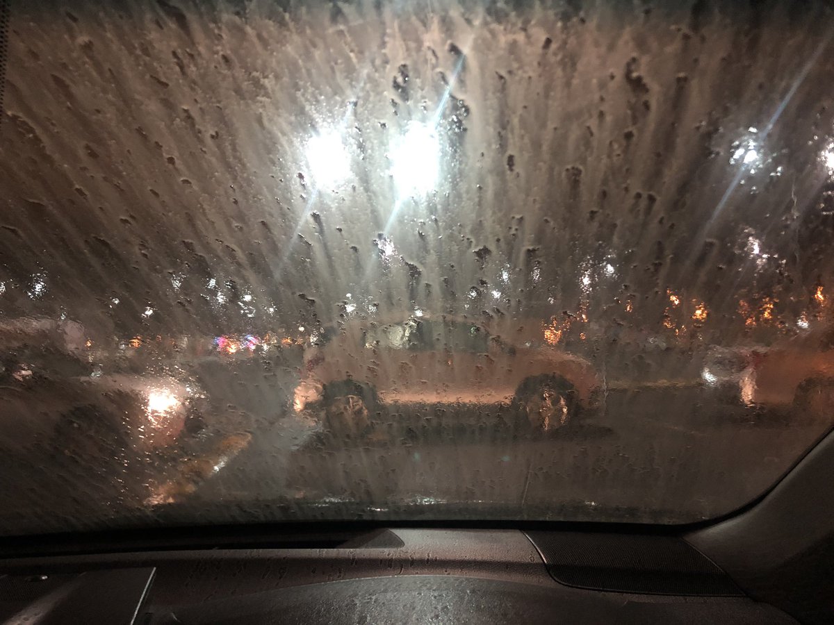 saadi_37's tweet photo. Looks like i have parked my car under a leaking mud house but NO its raining mud in Melbourne...
#MuddyWater #muddyrain #melbourneweather #melbweather https://t.co/ZBIWnGpI97