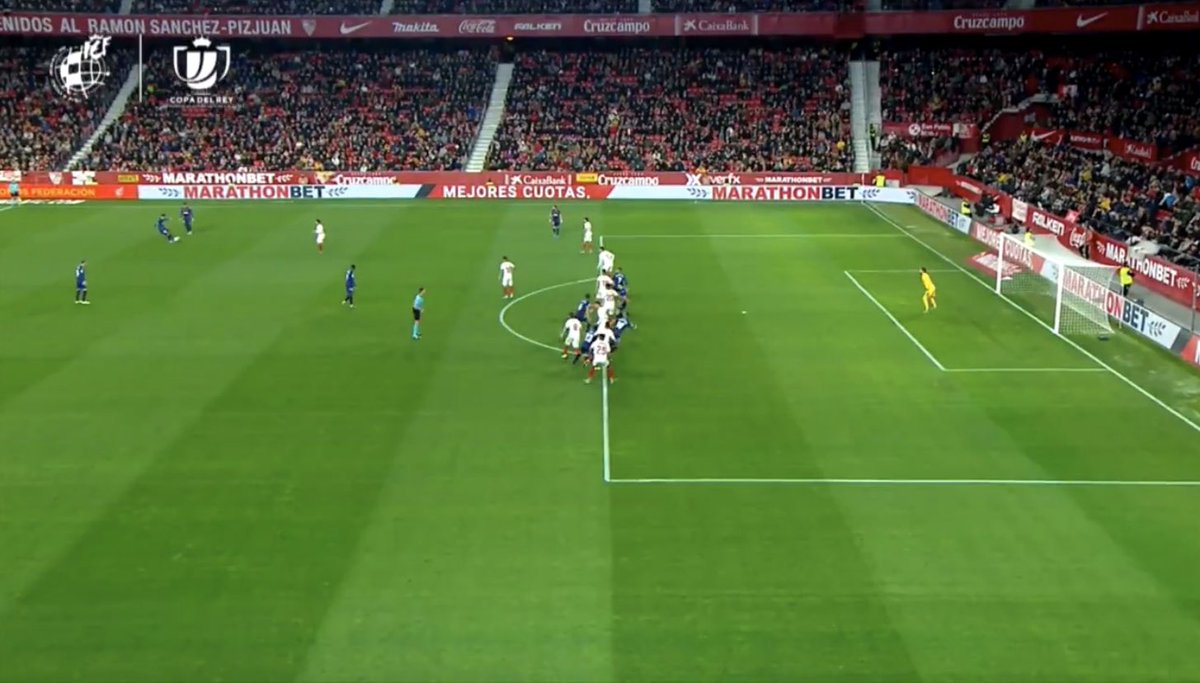 JLeon85's tweet photo. Hola @SERDeportivos @PacojoSER acabáis de decir q hubo doble fuera de juego en el tercer gol del @SevillaFC y que ahora no hay quejas.

Por qué no decís que el gol del #Levante también es fuera de juego? Es que manipulais la información a vuestro antojo 😡 Qué pena de periodismo https://t.co/PMIlhAM3g5