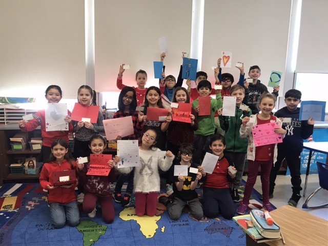 MontvilleTwpSch's tweet photo. Mrs. Stella’s #KindnessCrusaders made Valentines for Major Bill White. The 104 year-old retired Marine was awarded a Purple Heart for bravery during Iwo Jima. The cards are for his memory collection! #wmhappenings #NewYearsEvolution #ShareKindnessEveryDay https://t.co/iilFUGoJFl