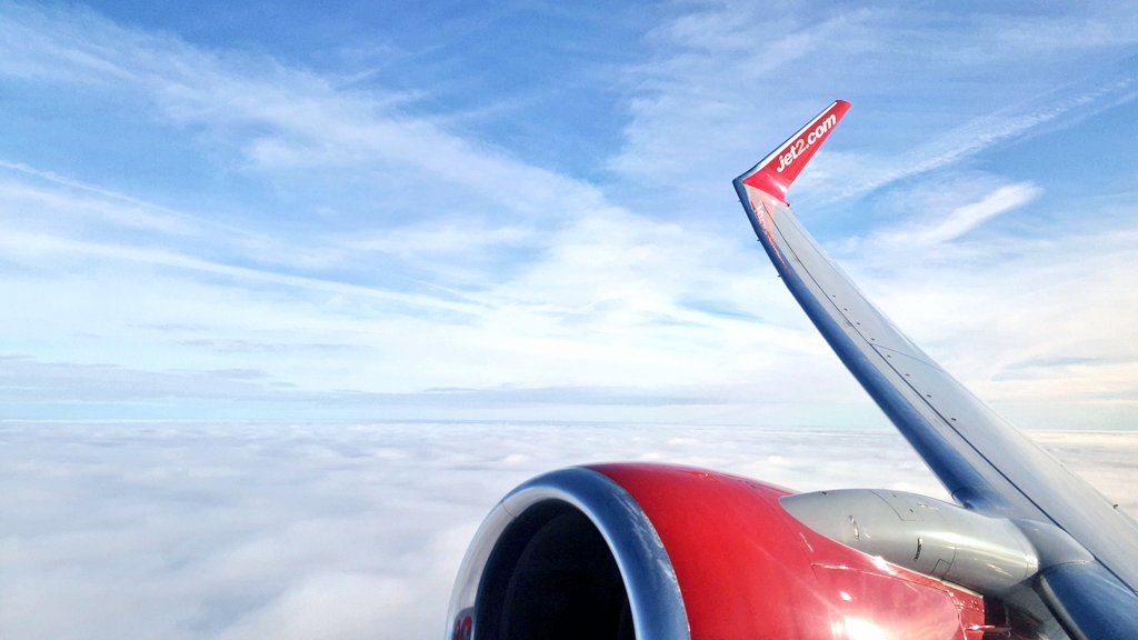 OnBoardHD's tweet photo. Recién aterrizados en Tenerife Sur procedentes de London-Stansted con Jet2.
Volar con aerolíneas vacacionales siempre tiene un punto extra. Ambiente y servicios un tanto distintos a un vuelo regular. Gran experiencia, como no podía ser de otra manera.
😎✈ https://t.co/81WcThQokr