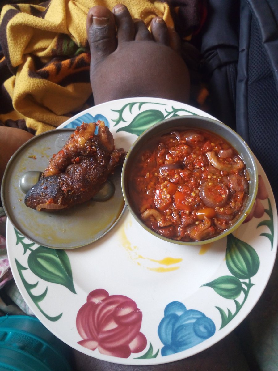 thedavidadesina's tweet photo. Thank God for appetite to eat; and the lover who made it. 😉😁😀😍 https://t.co/RQtzT4rQ4Y