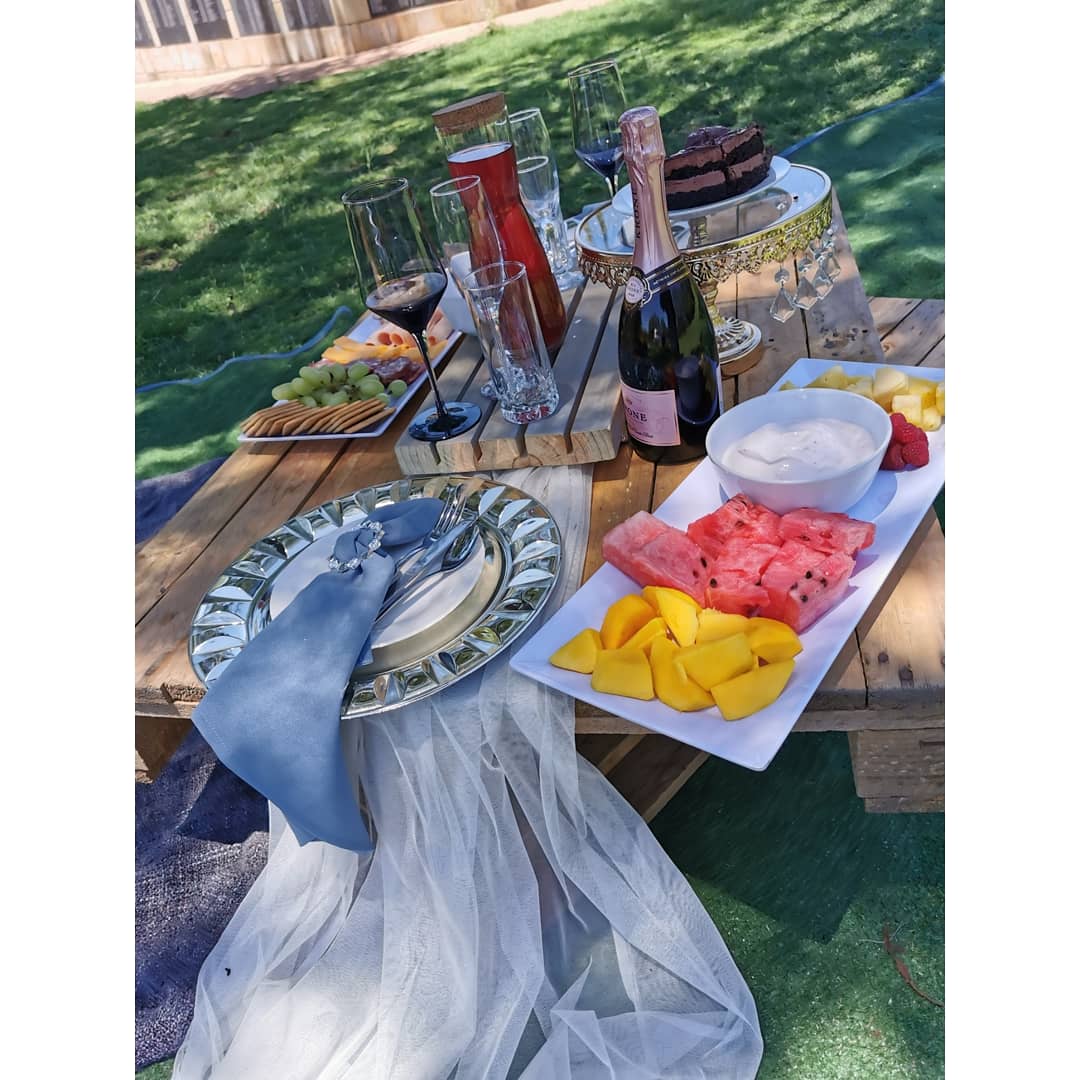 EntPanache's tweet photo. Birthday Celebrations
MO gurl surprised her boyfriend on his birthday...
Love is a beautiful thing.
.......
Panachè Ent delivered yet again 💕
#GirlzTalkZa #DJSBU https://t.co/0b9skbOYtA