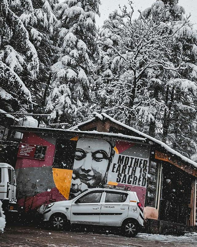 Mother Earth 🌐 is Sacred.
📸: @pawofuncia

__
#unciatrails #dharamshalagram #himachalgram #voyaged #dharamshalalocal #triundtrek #triund #travel #adventure #tripotocommunity #snow #beautifuldestinations #thrillophilia #sodelhi  #snowflakes #roamthepla… ift.tt/2ujZuWC