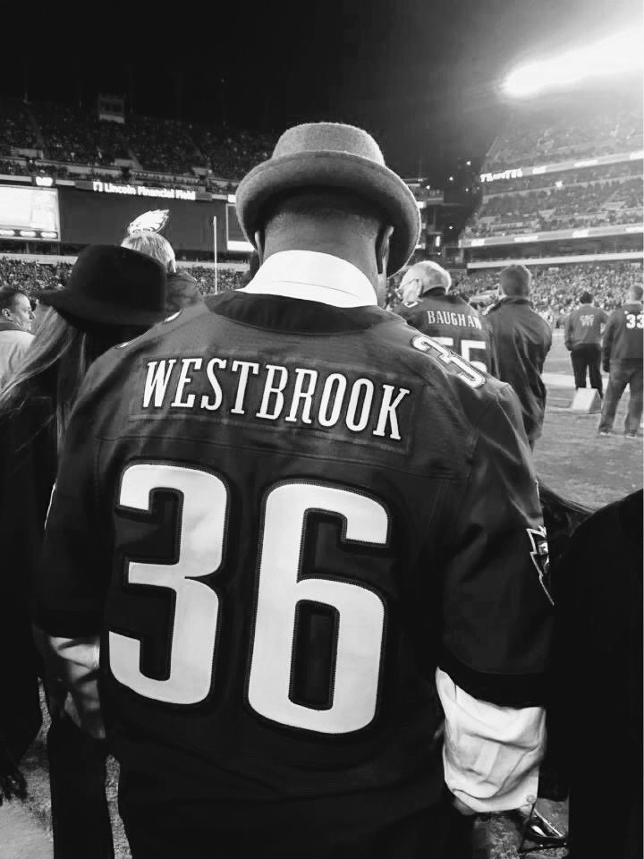 36westbrook's tweet photo. Imagine if you missed seeing the @eagles win #SBLII because your tickets were fake...@ticketmaster's official partnership with the @nfl means there’s no chance of fraud on their site so you won't miss a moment at #SBLIV #TeamTicketmaster https://t.co/n3VbdJpgLw https://t.co/zekLLoxKvQ