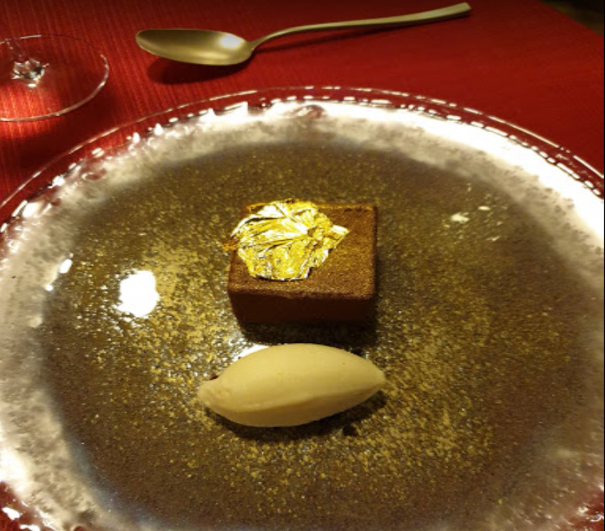 Color_Hotel's tweet photo. What does gold taste like?
Let's ask who tried this precious Gourmet Dessert By Chef Cordella Fabio!

#LaVerandaDelColor #MichelinStar #LakeGarda

🔶https://t.co/PNsSa5XF3E https://t.co/bop08ysNxg