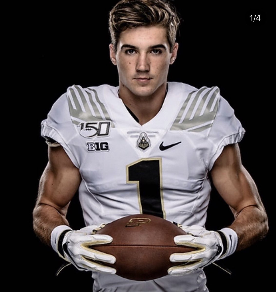 KrayShawnBrewer's tweet photo. Preston Terrell WR Brownsburg HS ! @prestonterrell5 #purduecommit #trainedbykb https://t.co/xEej8WcksA