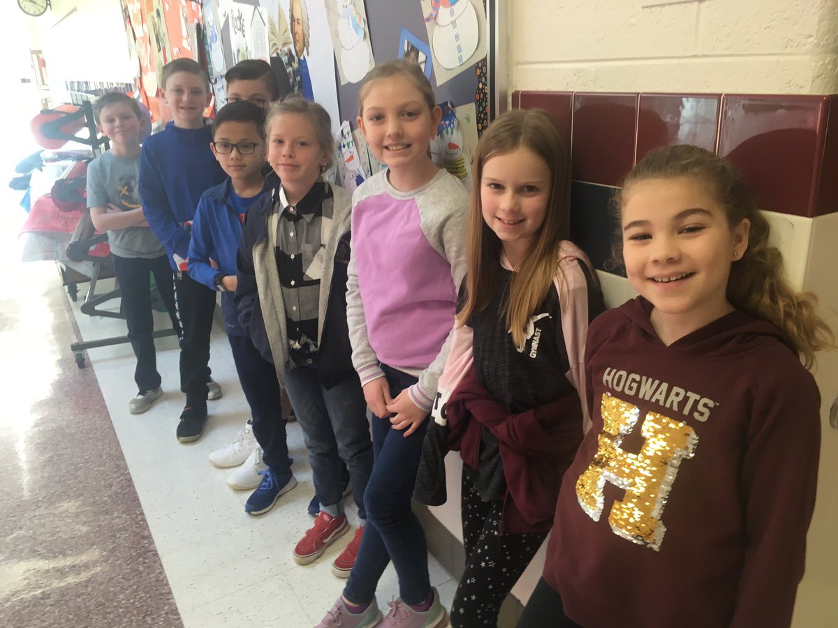 RoundHillMath's tweet photo. Congratulations to the Mathletes of the week!@RoundHillES https://t.co/8g0RAWXE2H