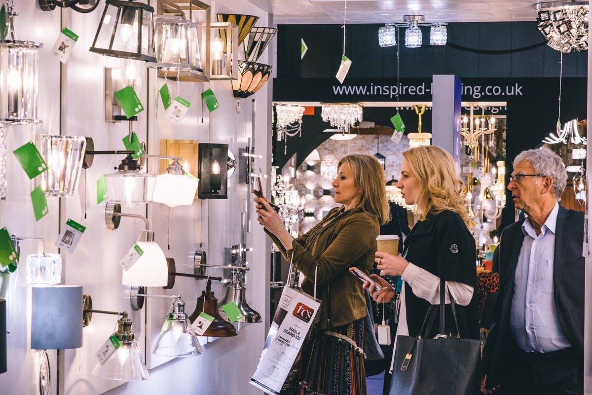 DMNdesignbuild's tweet photo. It's the final afternoon for our clients down at the @JanuaryFurnShow! 
⠀⠀⠀⠀⠀⠀⠀⠀⠀
If you’re visiting make sure you stop by and say hello to #CelebrityFurniture #RossFabrics #WelcomeFurniture and #RossFabrics 👋🏻 #designbuildexhibit https://t.co/VSHrehUASd